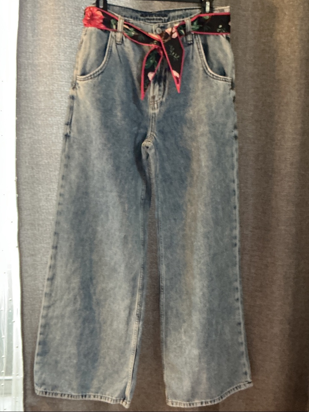 Arizona Jean Company Light Wash Wide-Leg Jeans with Floral Waist Scarf